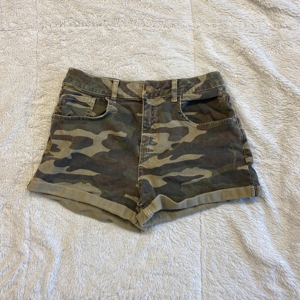 Zara Denim Collection Camo Shorts!